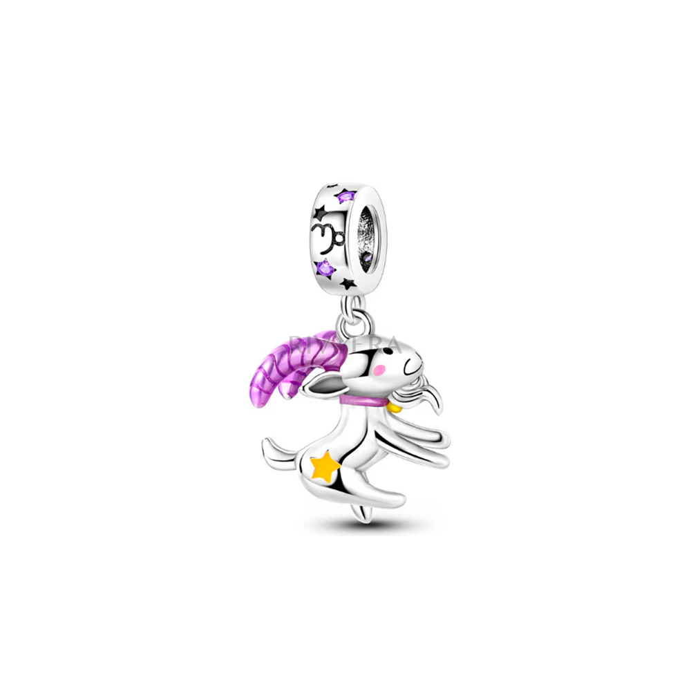 Charm Rivy Capricorne